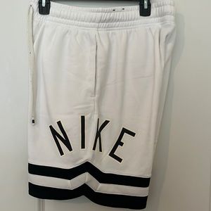 Nike  Air Authentic Sports wear